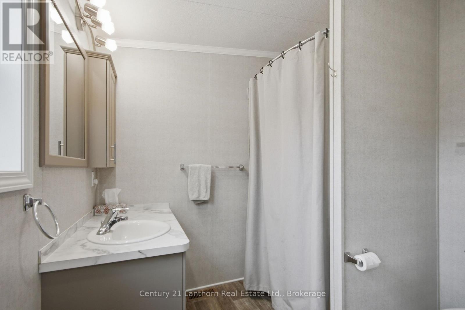 #12 484 FRANKFORD STIRLING ROAD - Image 17