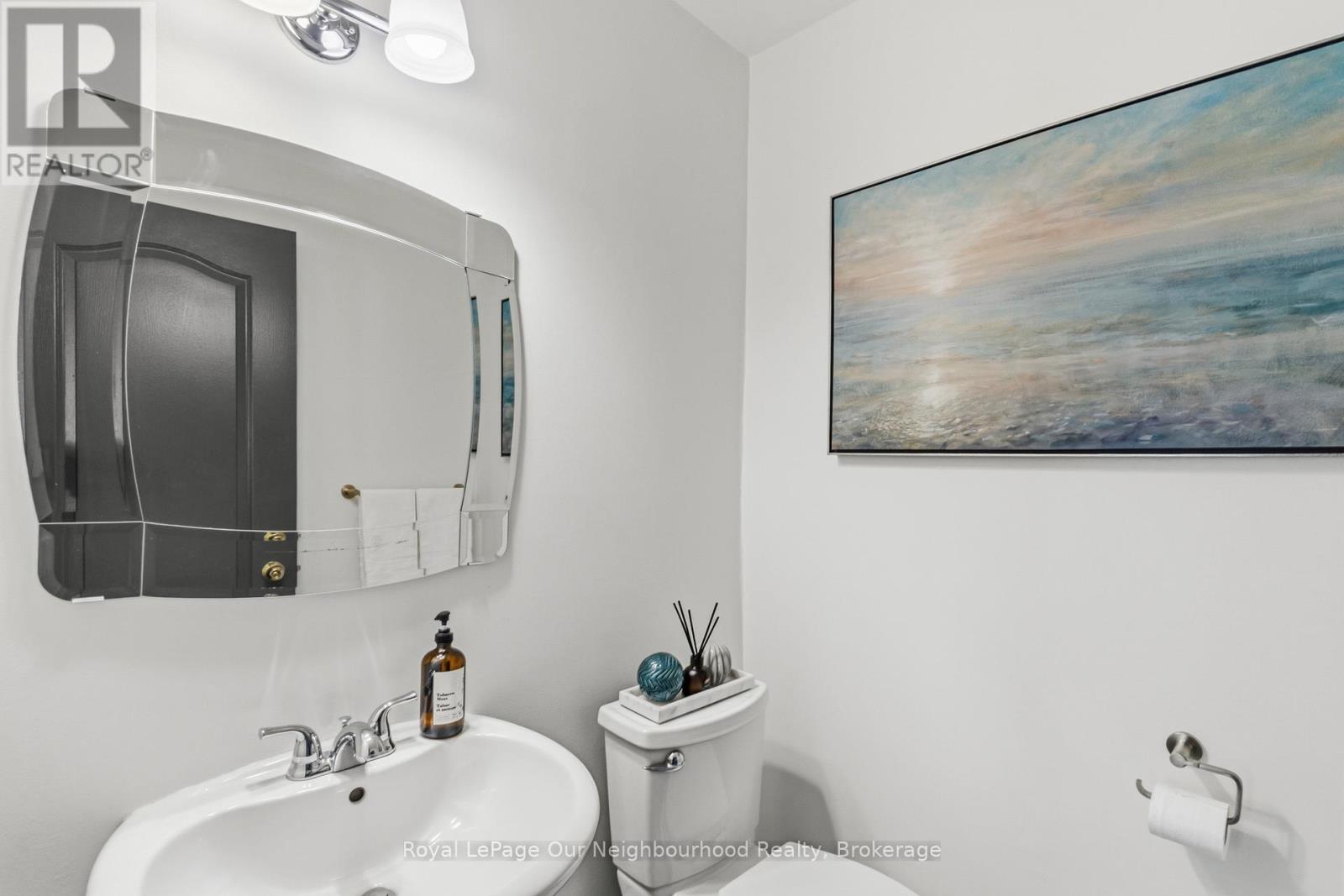38 VINEYARD AVENUE - Image 21