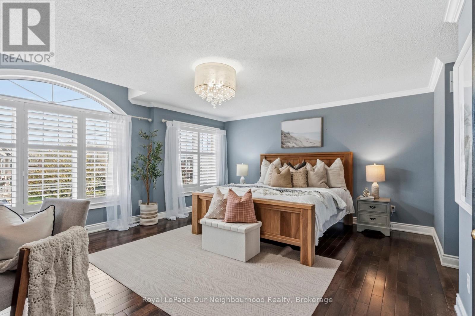 38 VINEYARD AVENUE - 24