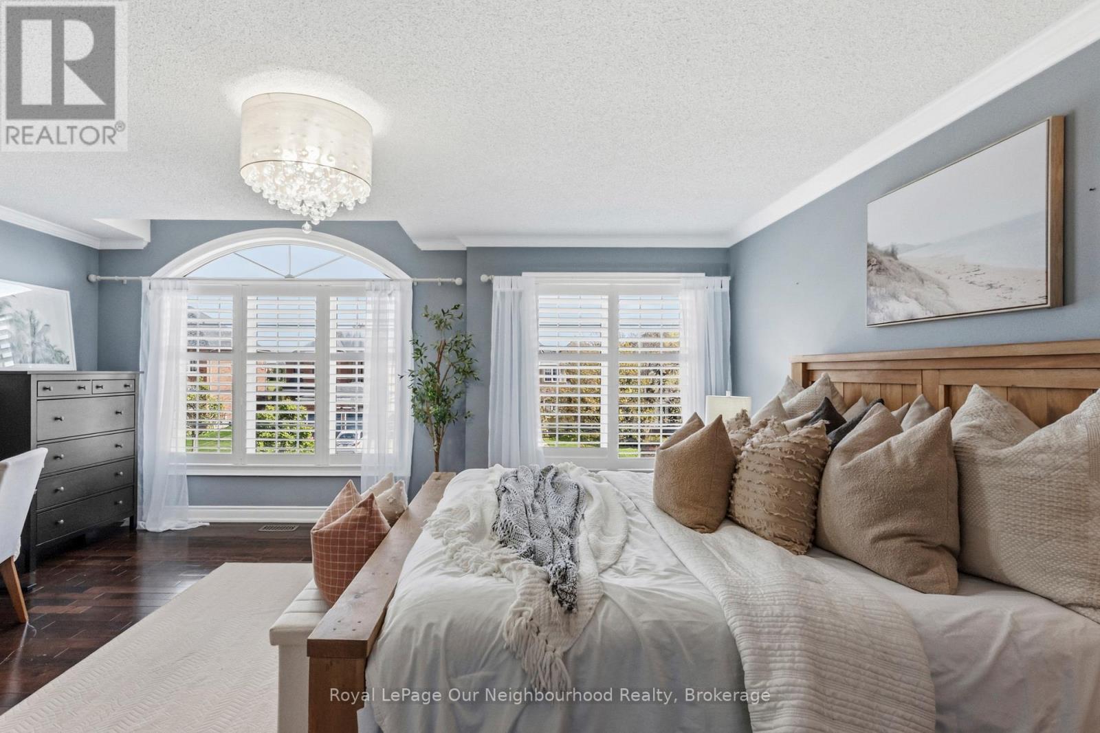 38 VINEYARD AVENUE - 25