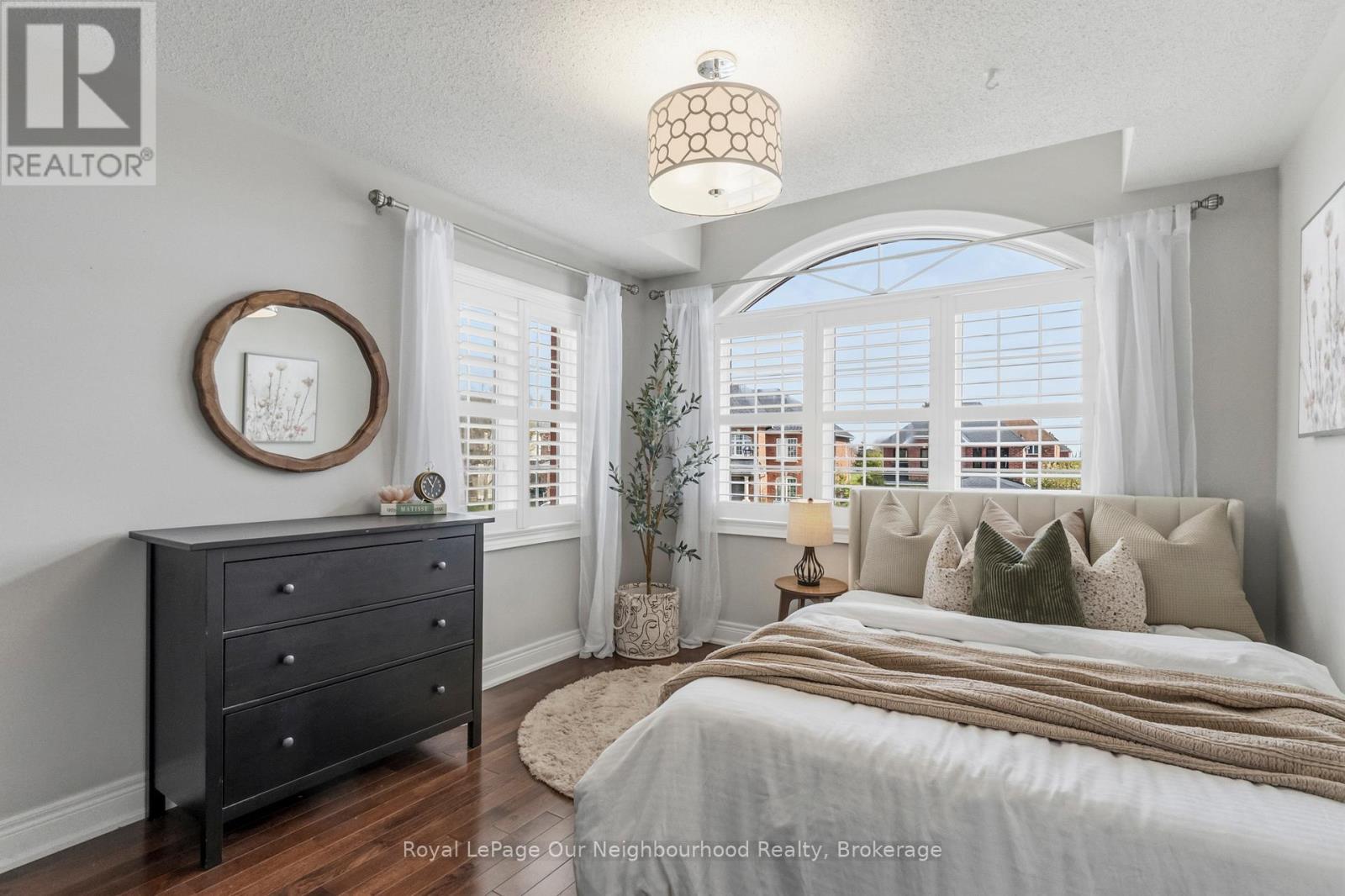 38 VINEYARD AVENUE - 30