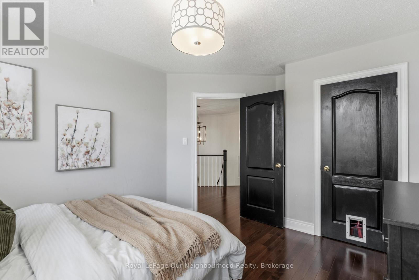 38 VINEYARD AVENUE - Image 31