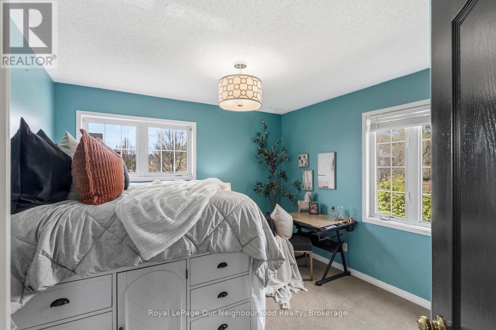 38 VINEYARD AVENUE - 33