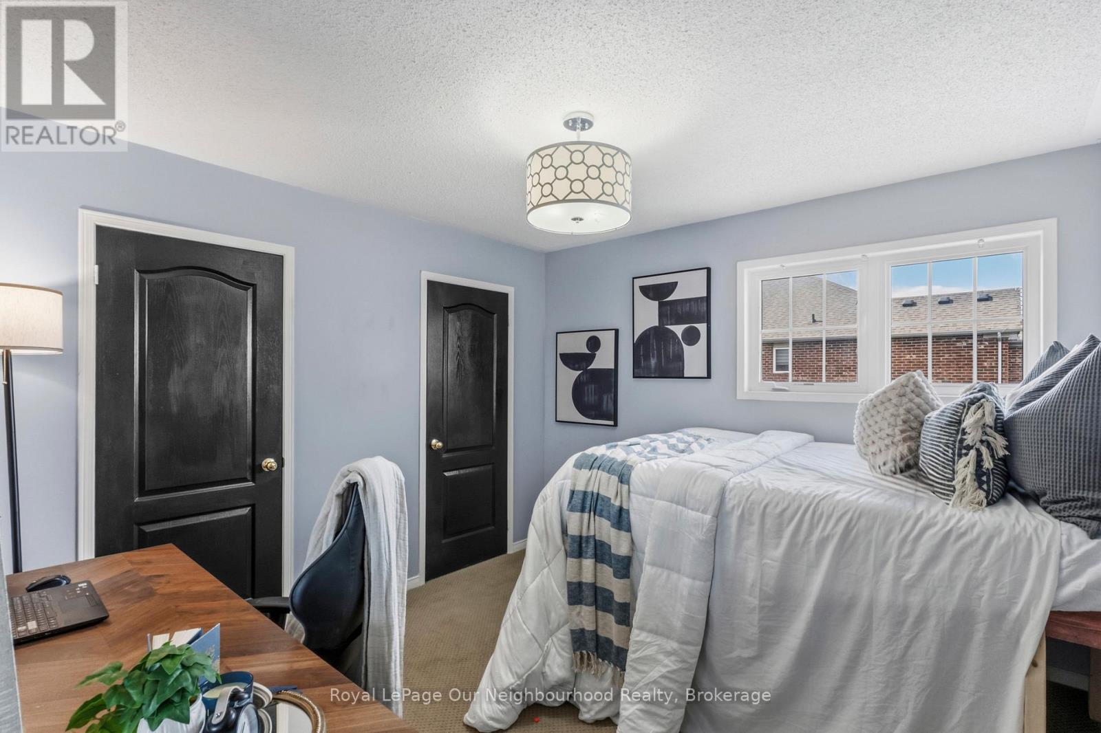 38 VINEYARD AVENUE - 34