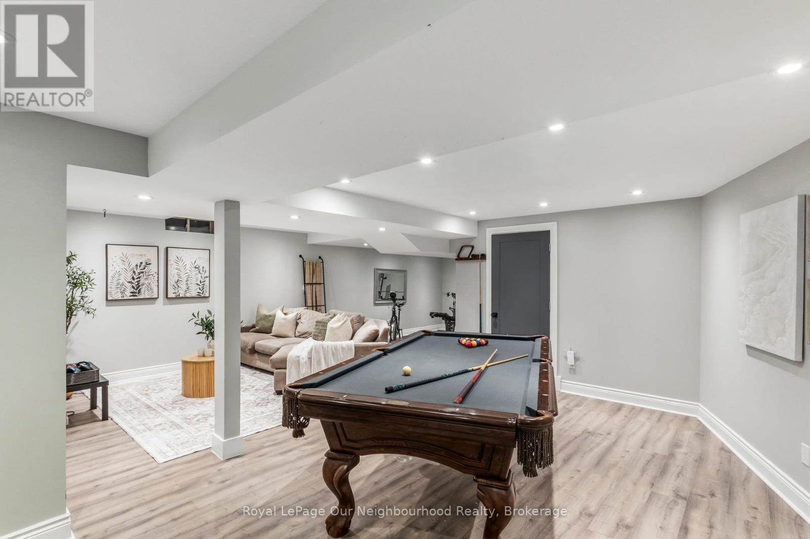 38 VINEYARD AVENUE - 39
