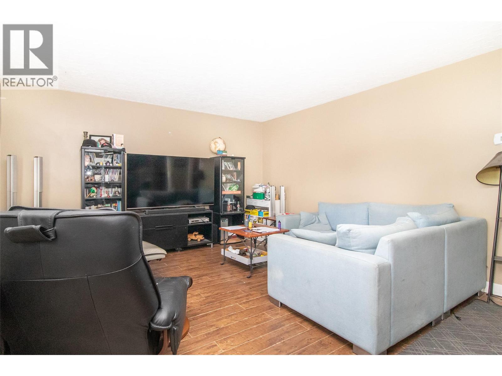  355 Davie Road, Kelowna