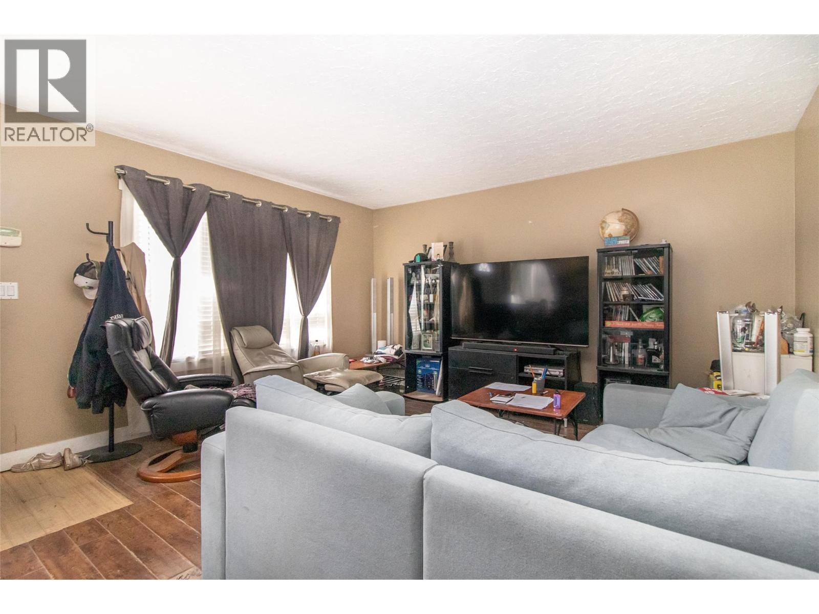  355 Davie Road, Kelowna