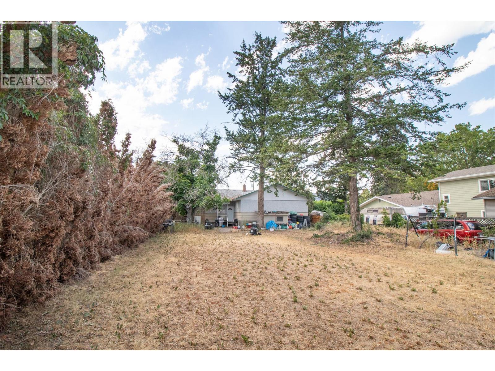  355 Davie Road, Kelowna