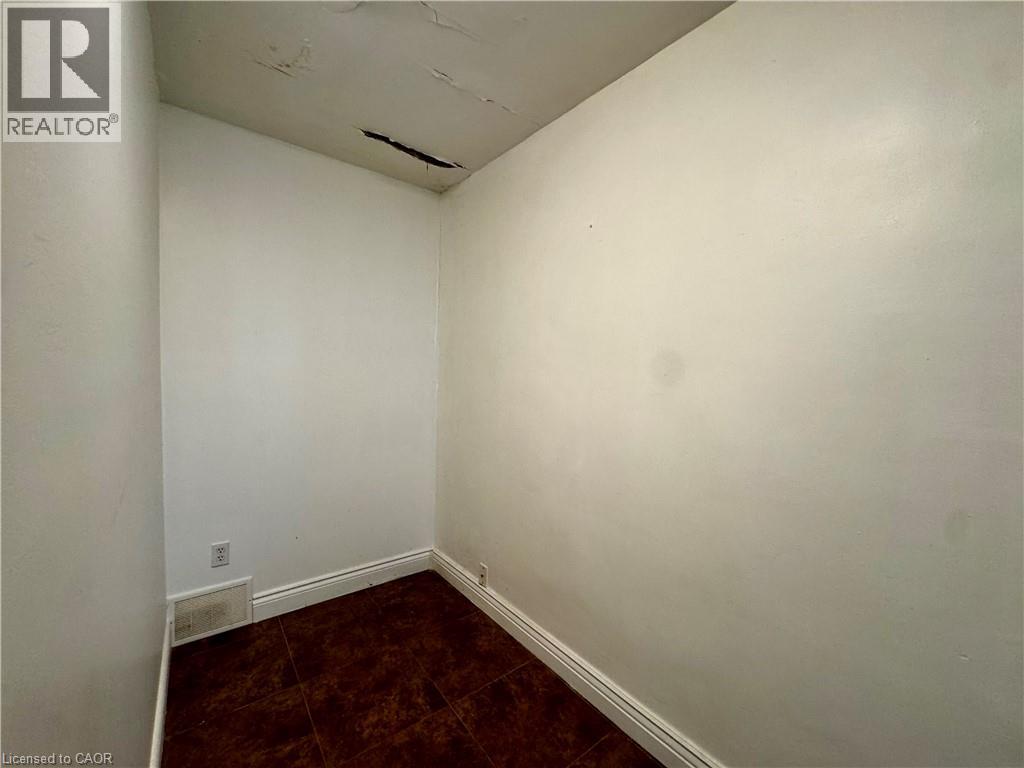 89 LINCOLN Avenue - 7