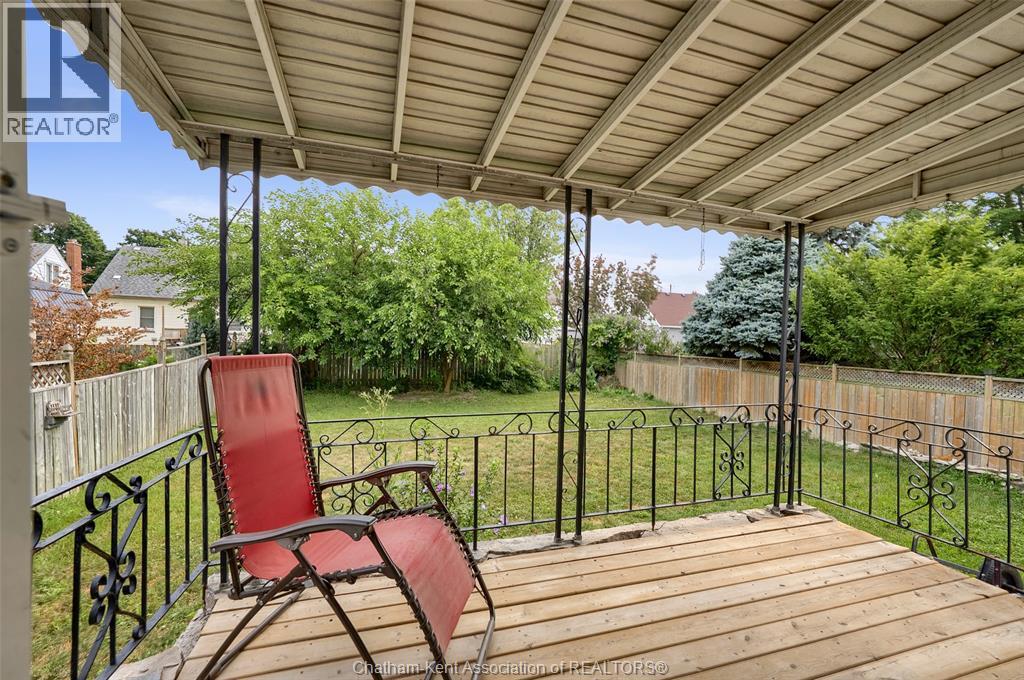 12 McKinnon DRIVE - 38