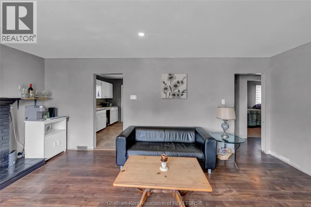 12 McKinnon DRIVE - 7