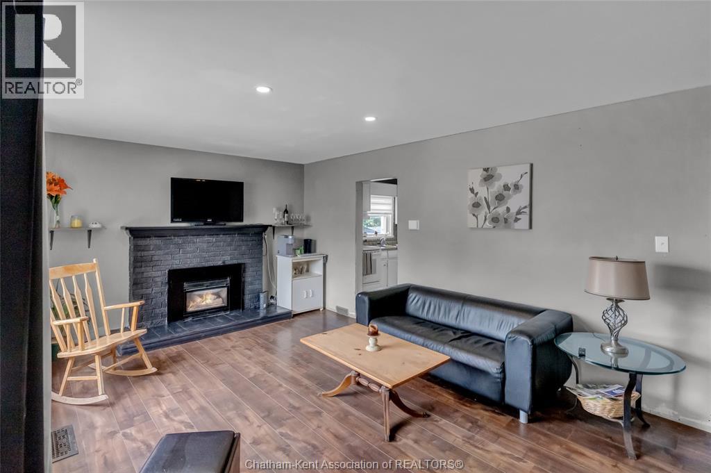 12 McKinnon DRIVE - 8