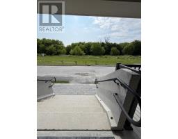 631 FEEDMILL PRIVATE — photo 3