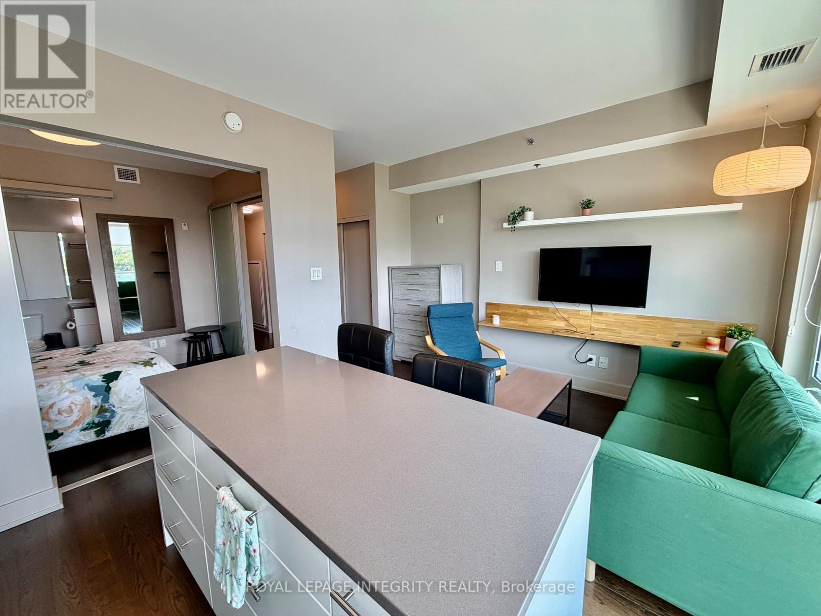 1 Bed, 1 Bath House for Rent in Ottawa – 603 – 88 RICHMOND ROAD, Ottawa – MLS# X13612540 - Image 10