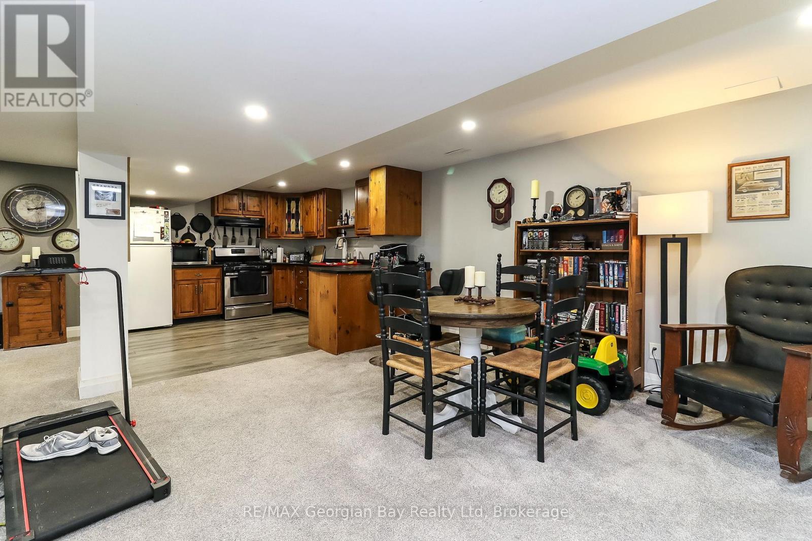 57 MAPLE STREET - Image 18