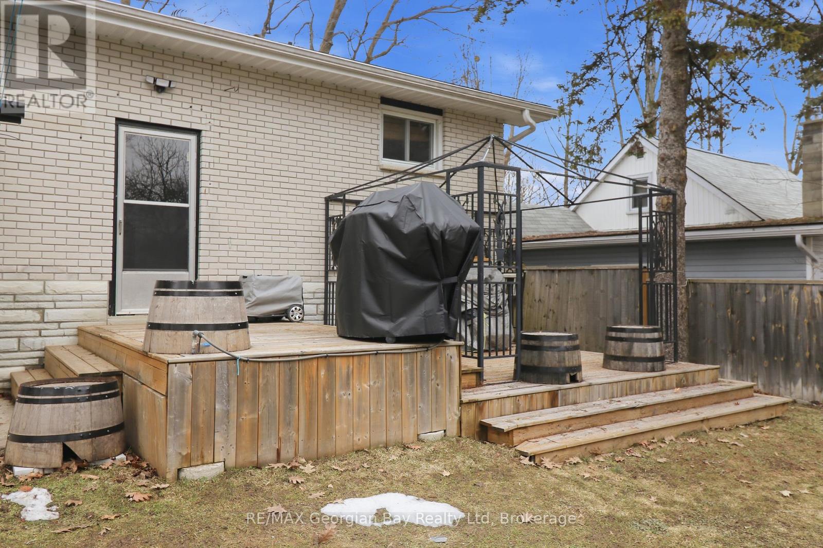 57 MAPLE STREET - Image 32