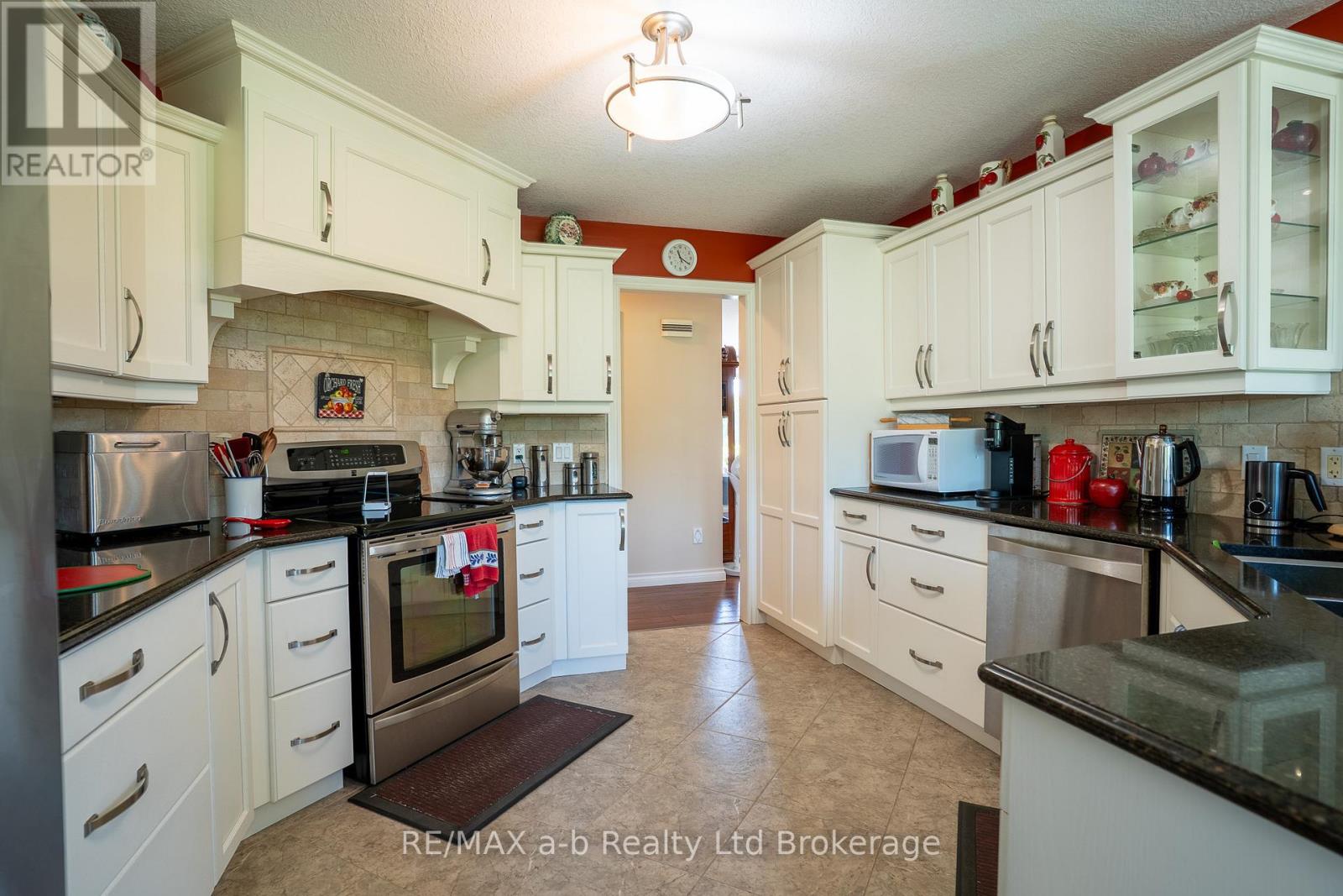 261 MIDDLE TOWNLINE ROAD - Image 22