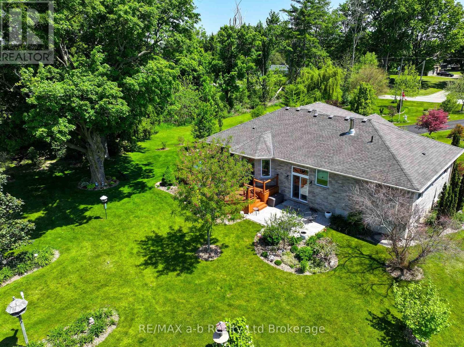 261 MIDDLE TOWNLINE ROAD - 5