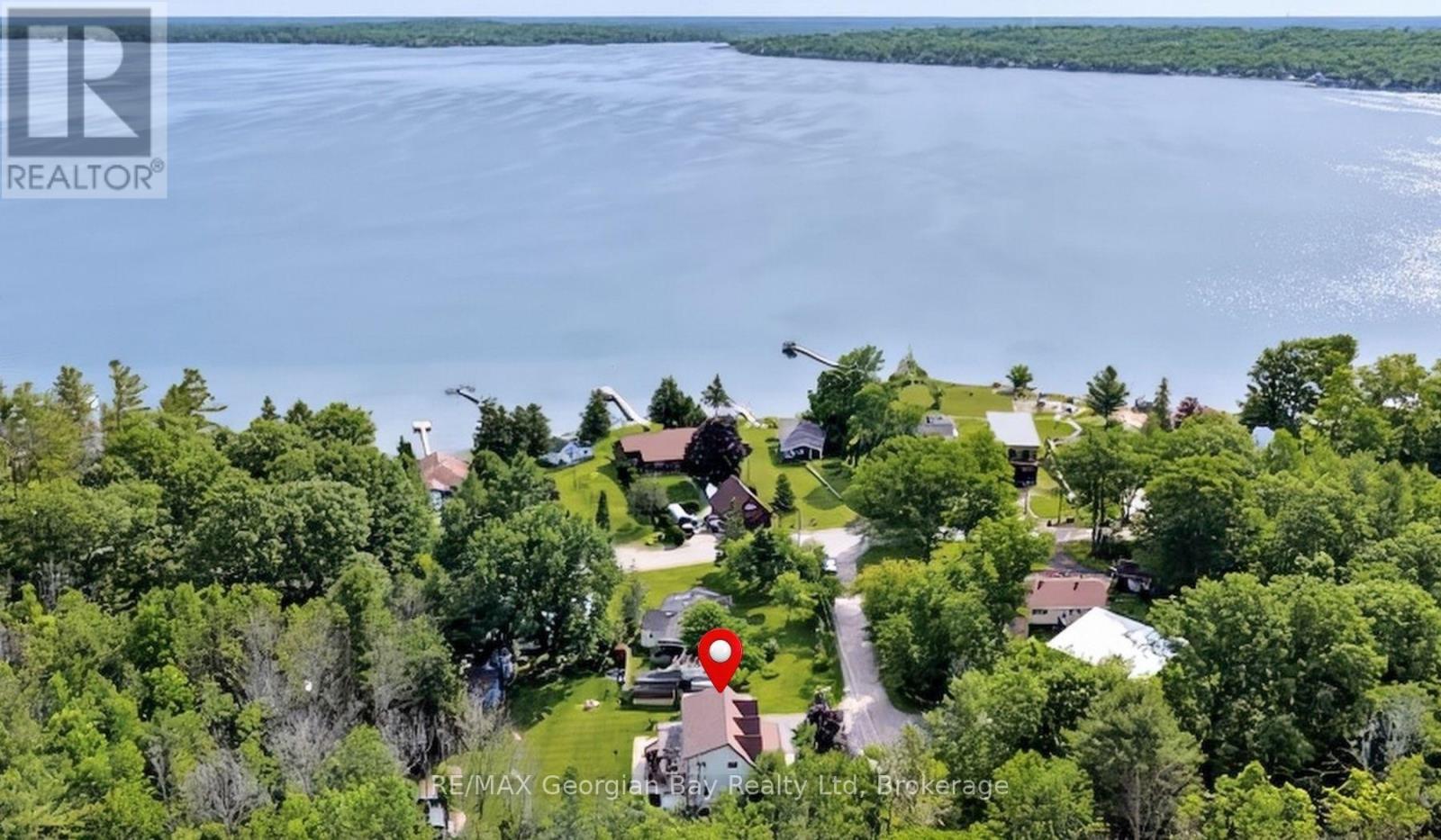 4 MOORE AVENUE - Image 3