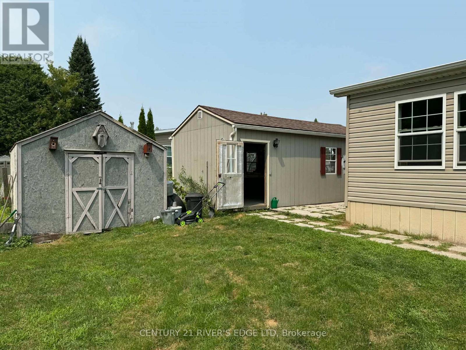 63 WHITES ROAD - Image 21