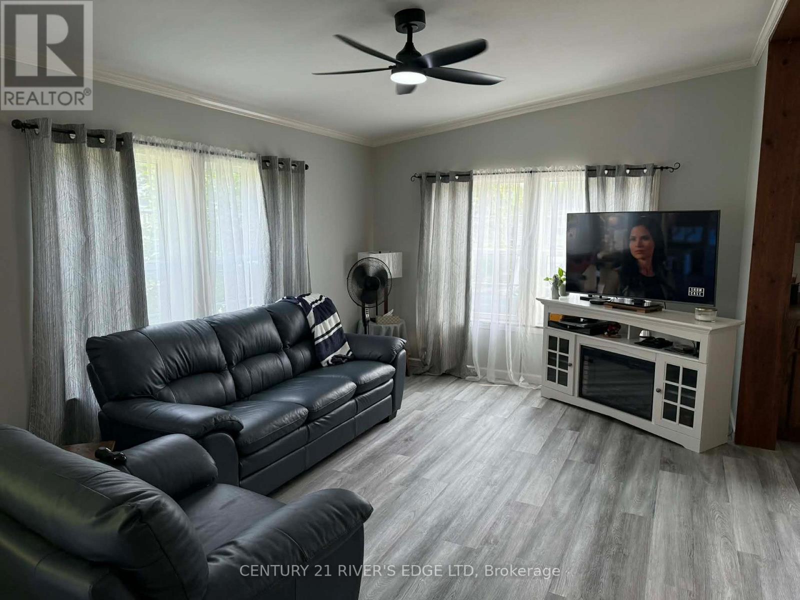63 WHITES ROAD - Image 6