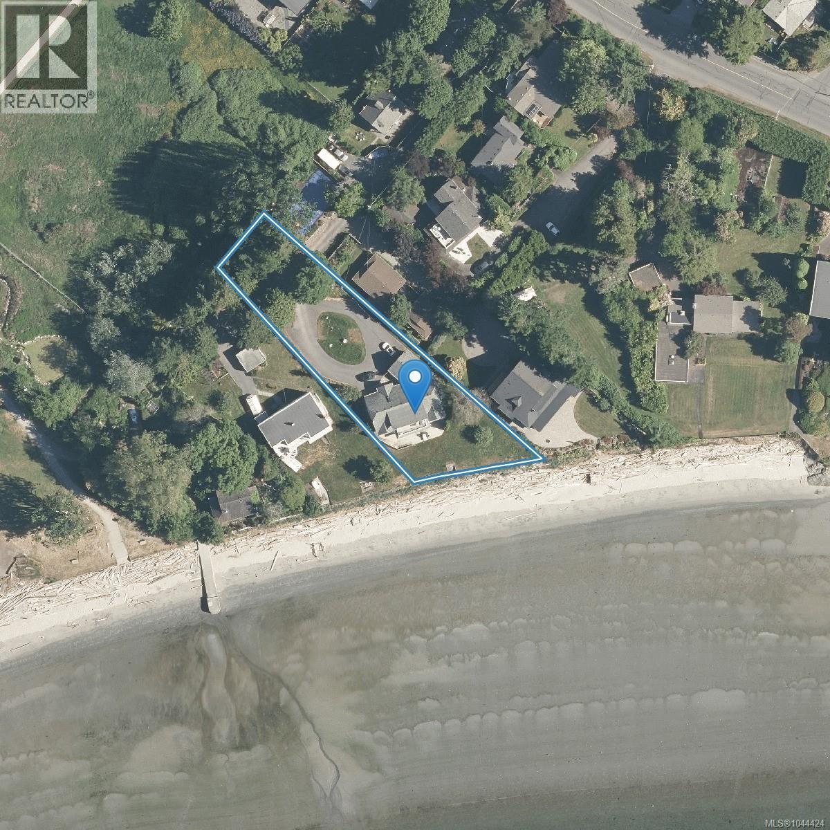 3905B Cadboro Bay Rd - 68