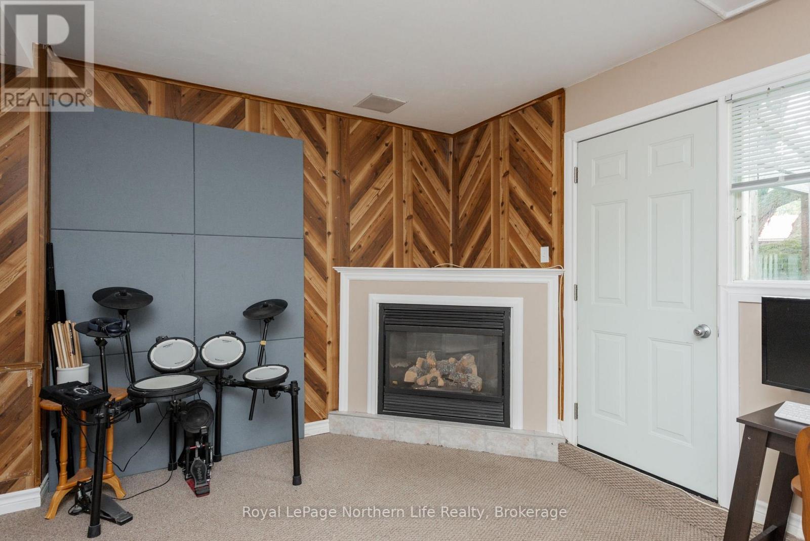 #1 644 LAKESHORE DRIVE - Image 8
