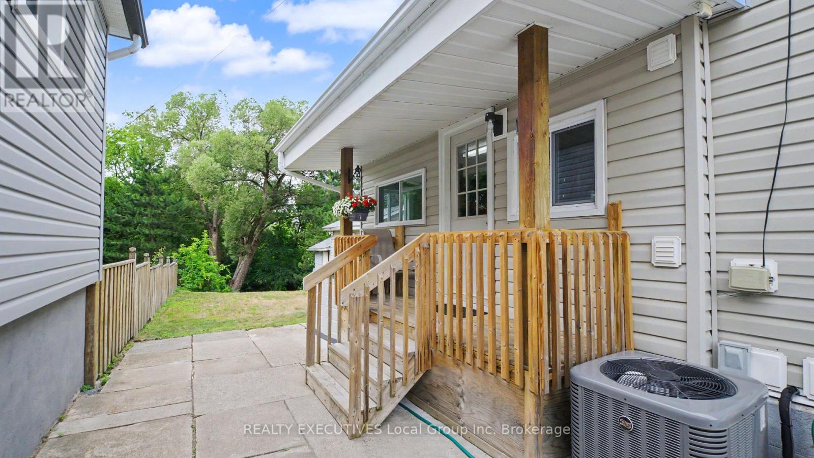 572 METCALFE STREET - Image 33