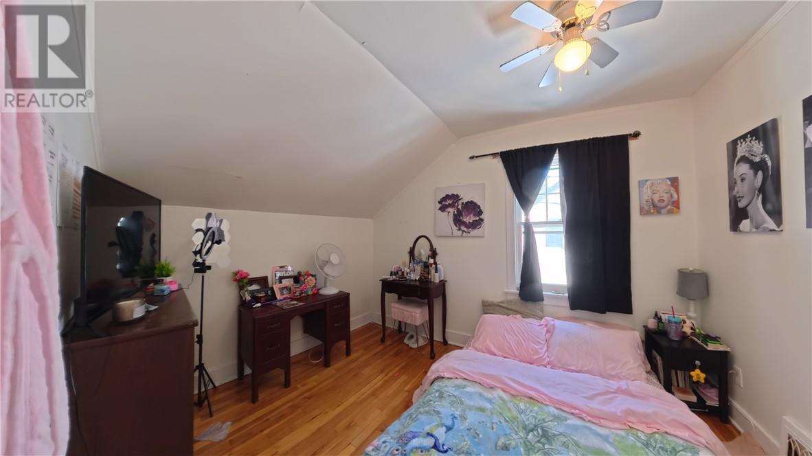 1021 Crescent Street Unit# B - 20