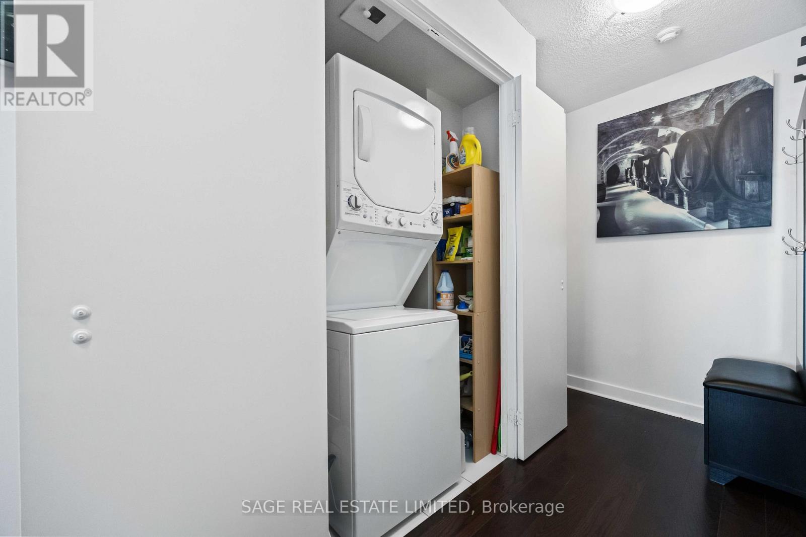 #1115 320 RICHMOND STREET E - 9