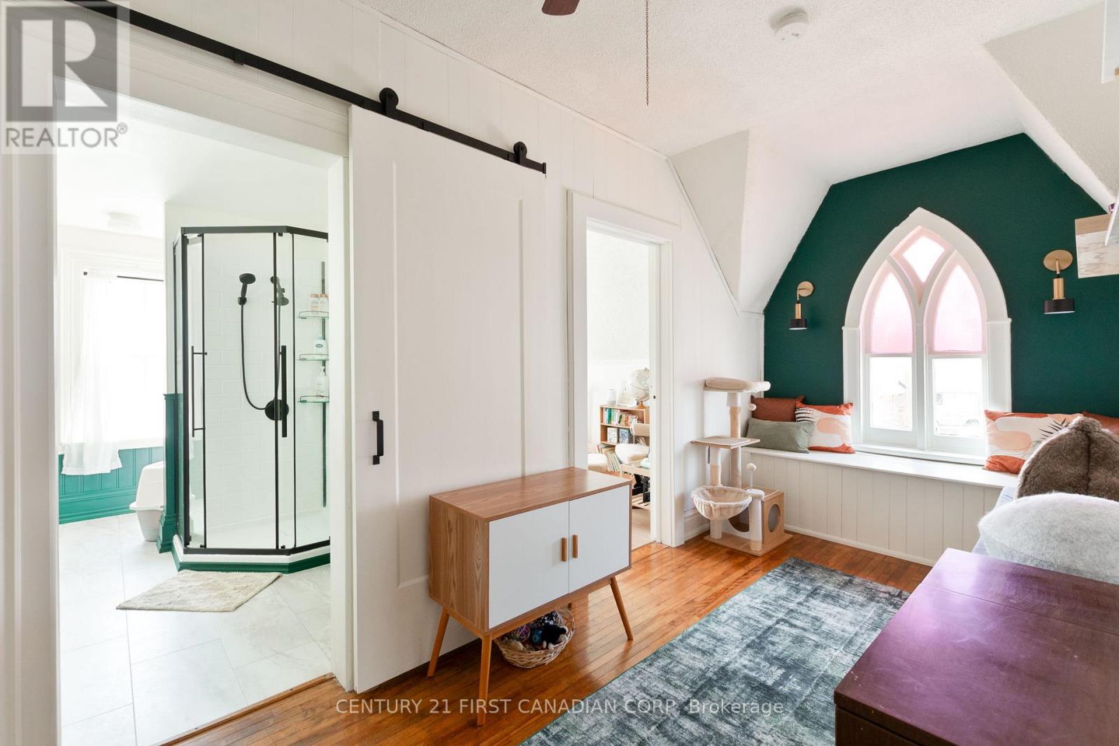1 FAIRVIEW AVENUE - 21