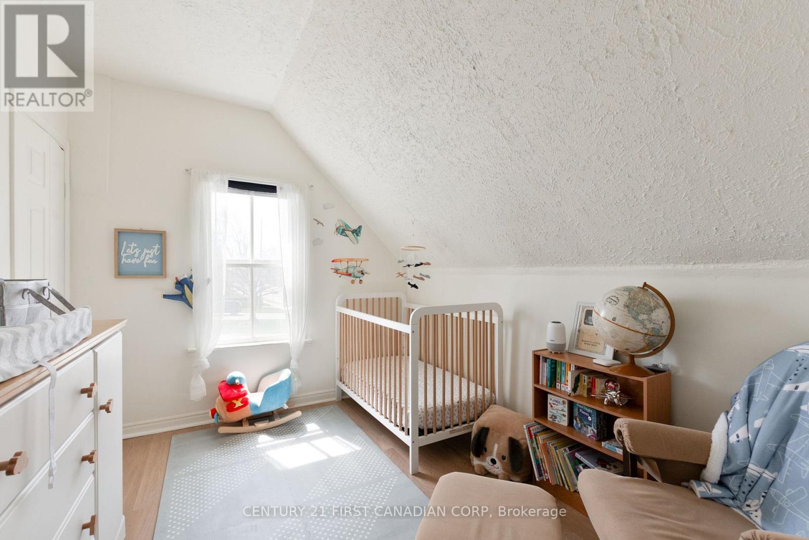 1 FAIRVIEW AVENUE - 26