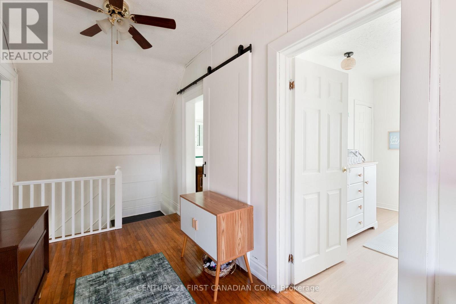 1 FAIRVIEW AVENUE - 25