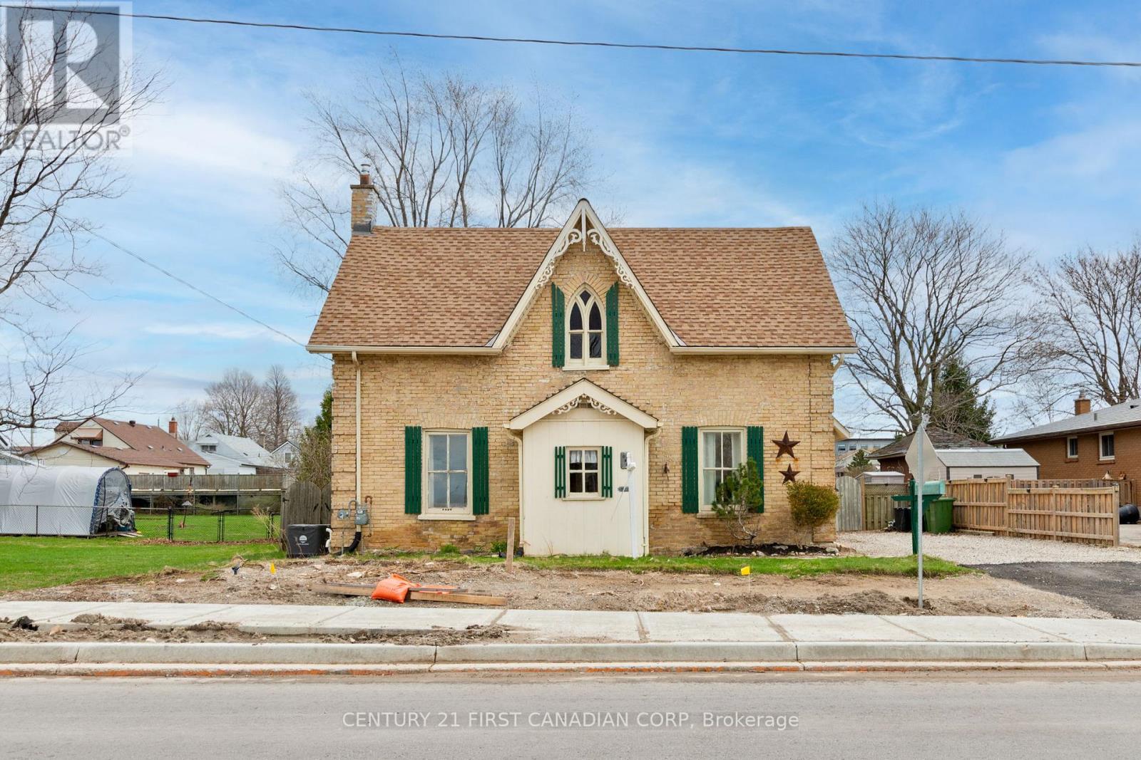1 FAIRVIEW AVENUE - 5