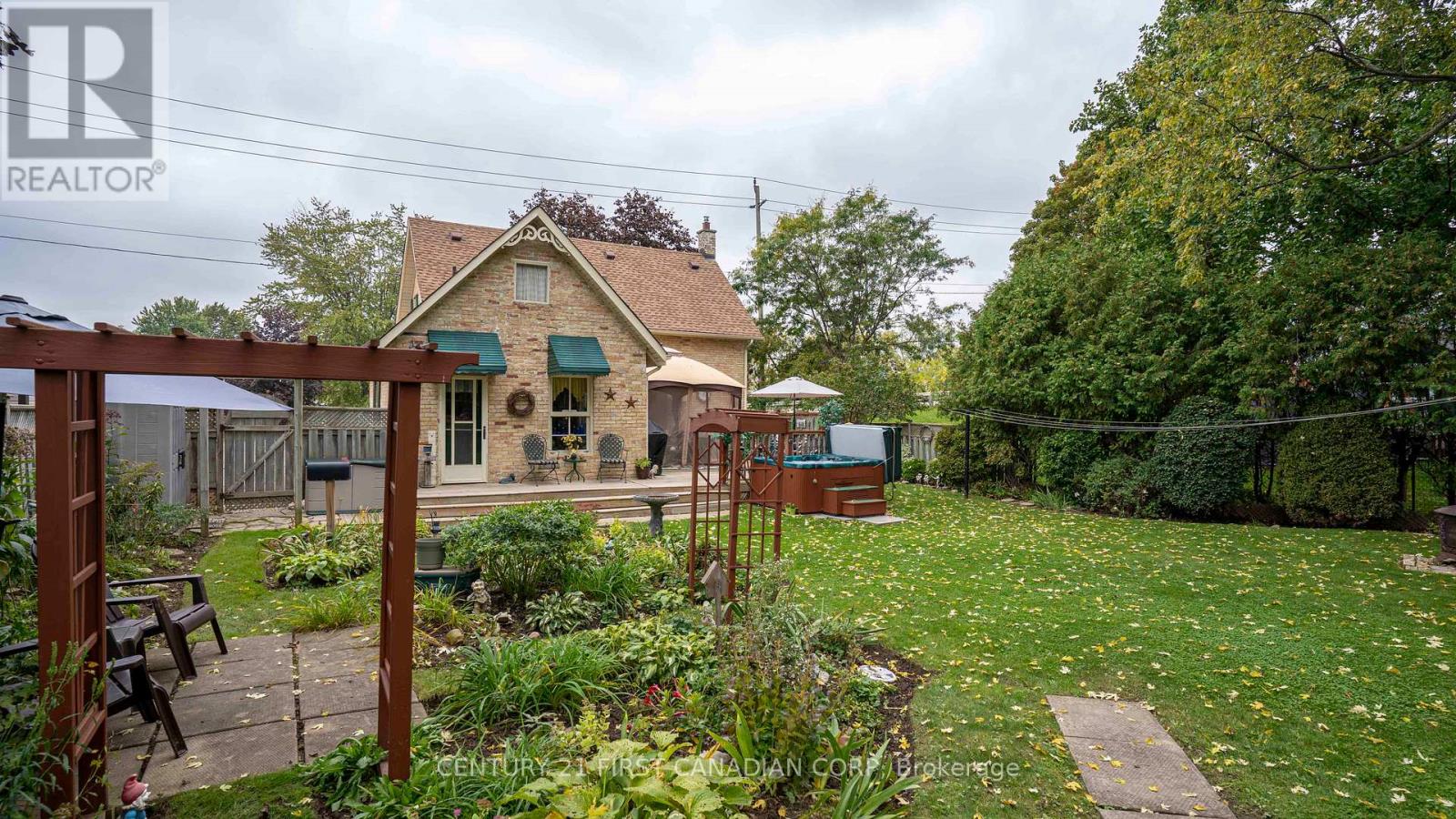 1 FAIRVIEW AVENUE - 31