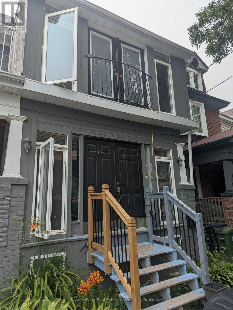 Photo of 52 Ashdale Avenue