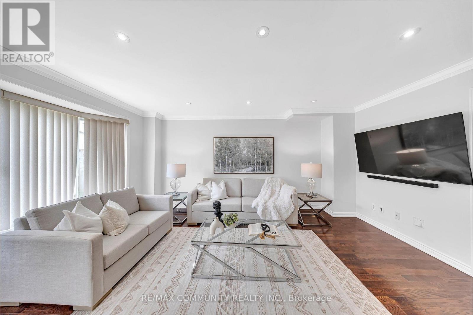 74 GREEN SPRING DRIVE - 12
