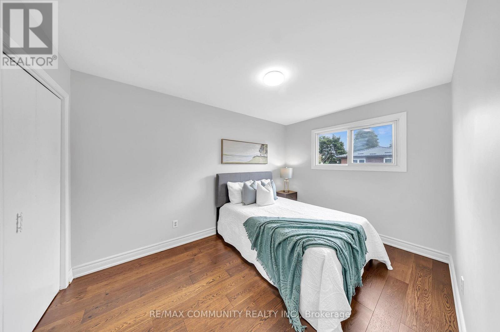 74 GREEN SPRING DRIVE - 22