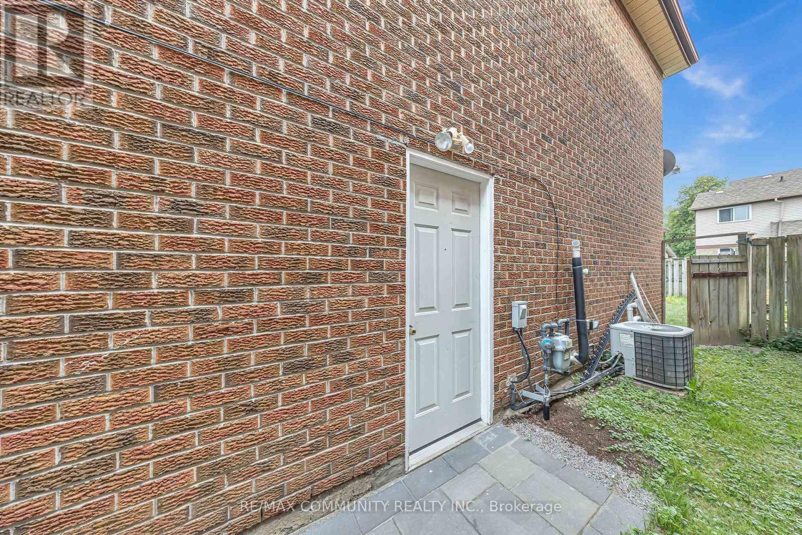74 GREEN SPRING DRIVE - 31