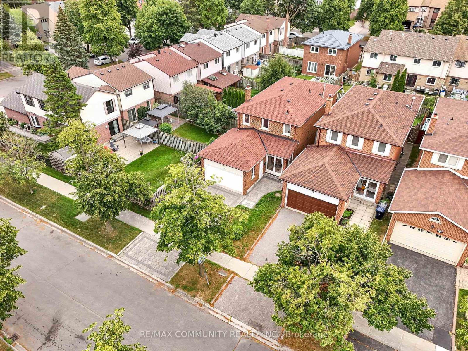 74 GREEN SPRING DRIVE - 36