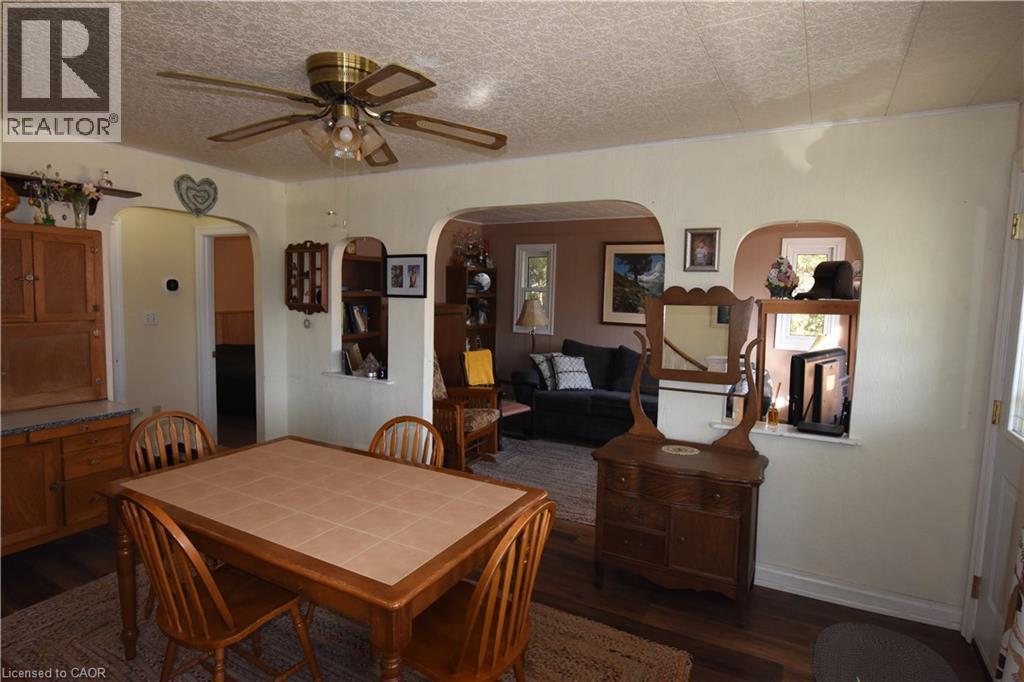 122 BRUCE Street - 4