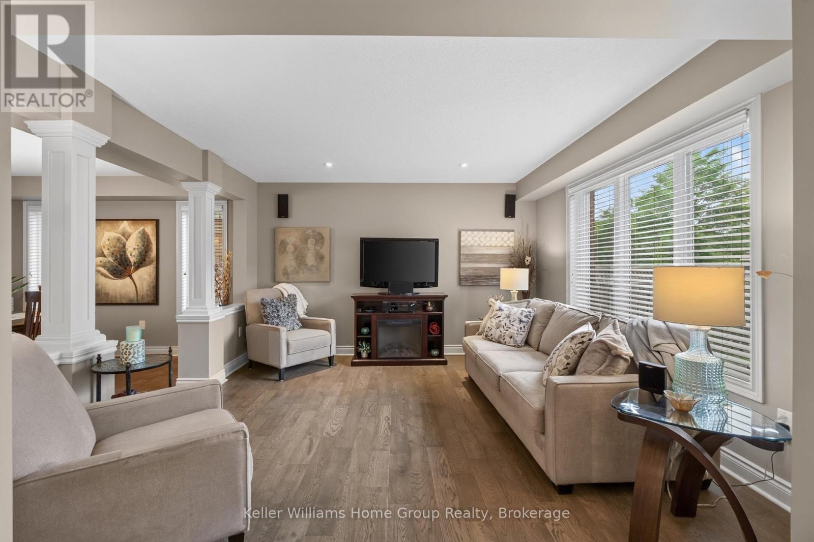 306 COLONIAL DRIVE - Image 16