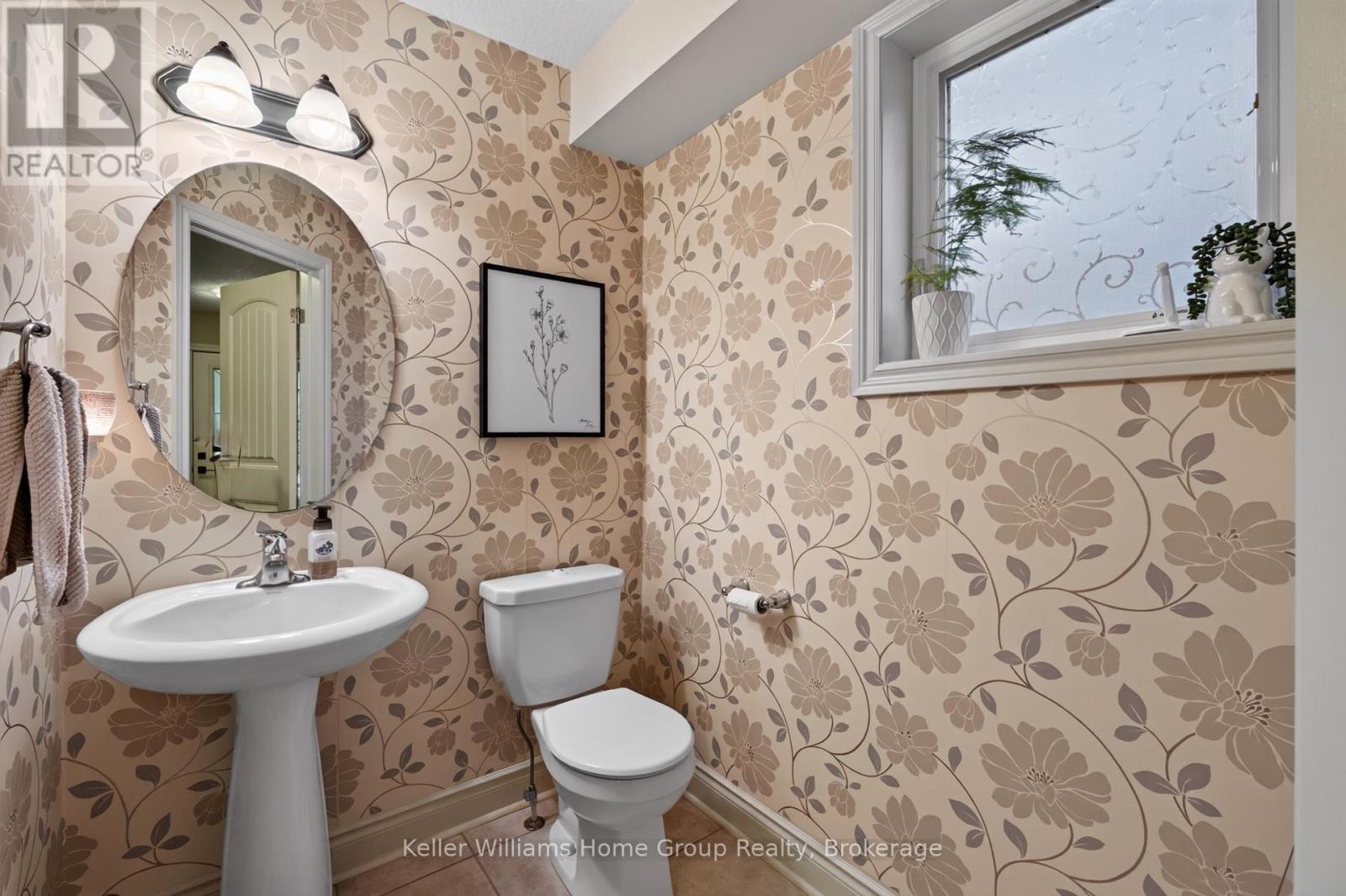 306 COLONIAL DRIVE - Image 8