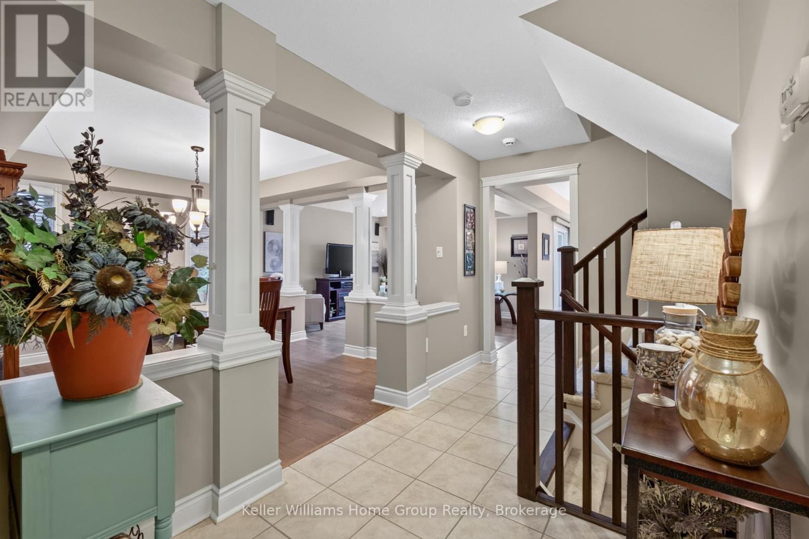 306 COLONIAL DRIVE - Image 9