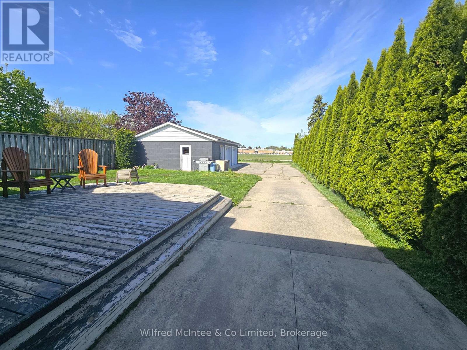 958 6TH AVENUE W - 3