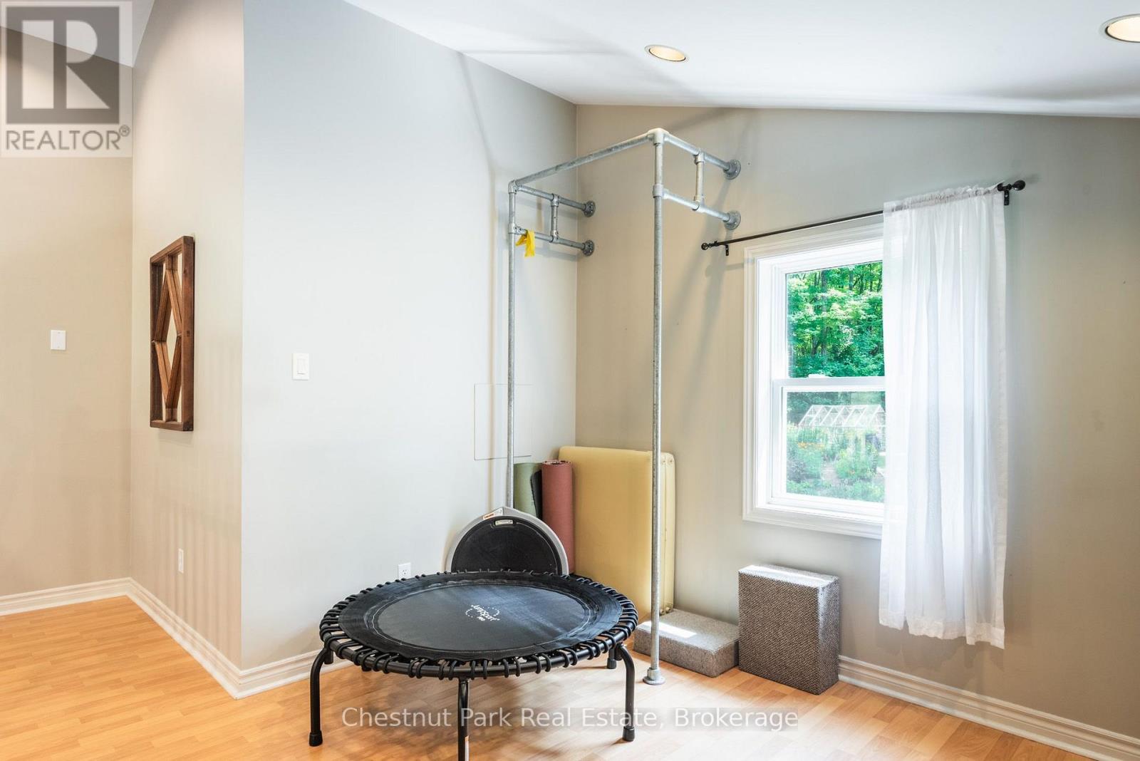 253 CHAPMAN DRIVE - Image 26