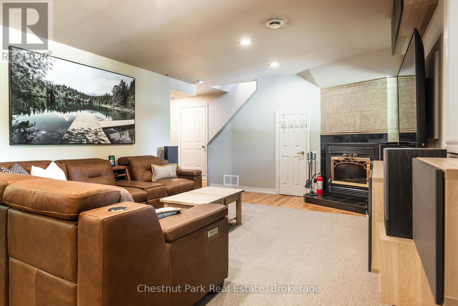 253 CHAPMAN DRIVE - Image 36