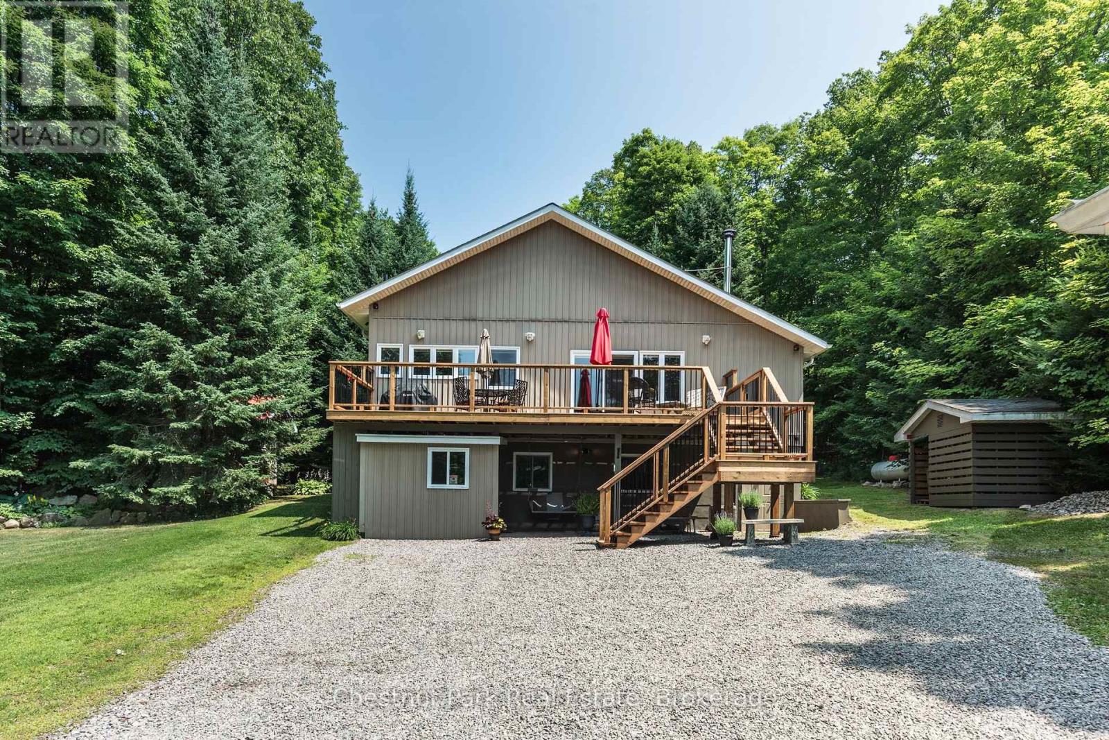 253 CHAPMAN DRIVE - 6