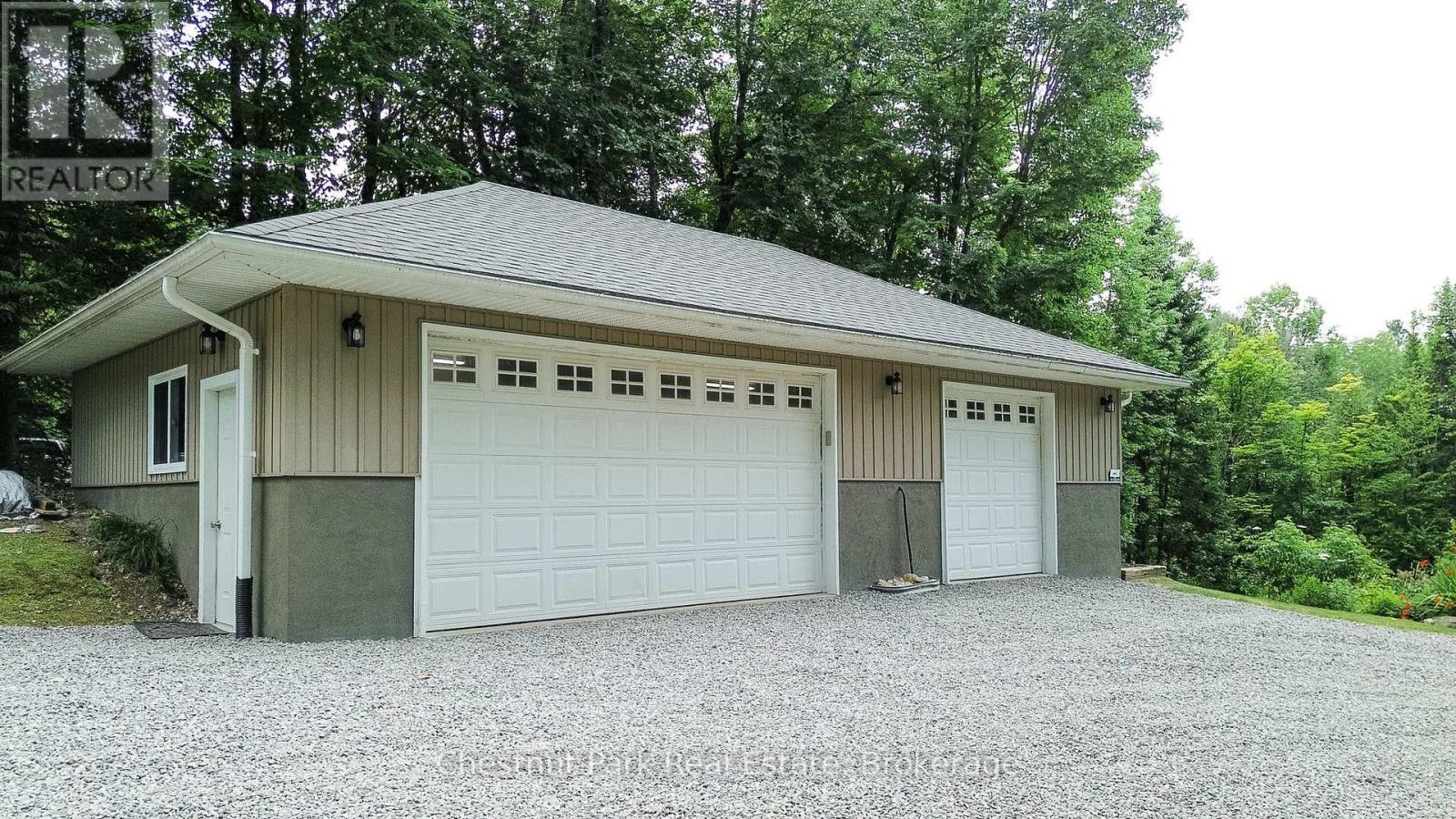 253 CHAPMAN DRIVE - 7
