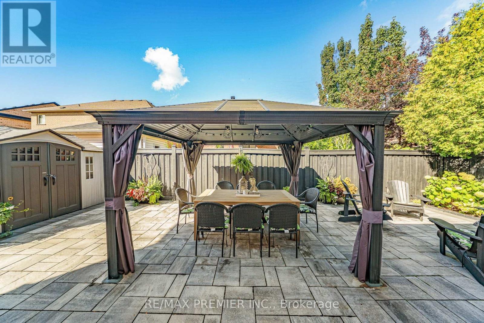 124 KINGSVIEW DRIVE - 31